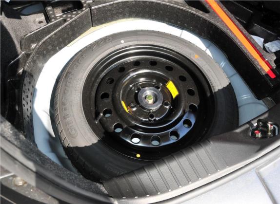 福美来 2012款 两厢 1.6L 手动精英版 其他细节类   备胎