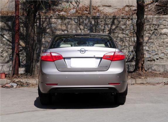 福美来 2012款 三厢 1.6L 手动精英版 外观   正后