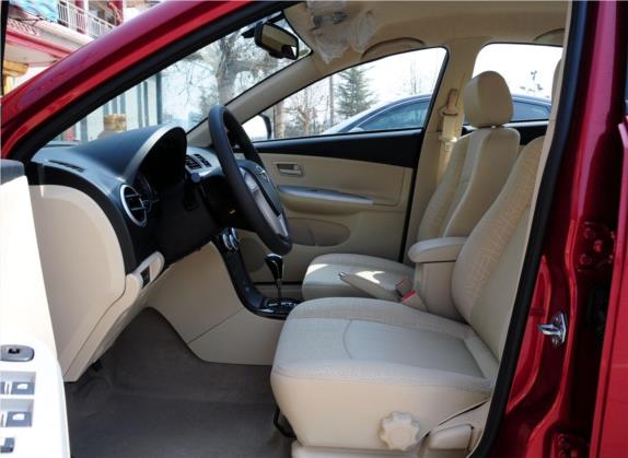 福美来 2012款 两厢 1.6L 自动精英版 车厢座椅   前排空间