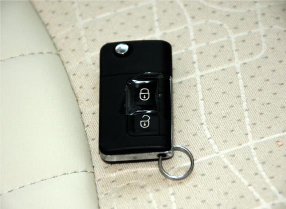 福美来 2012款 两厢 1.6L 手动旗舰版 其他细节类   钥匙