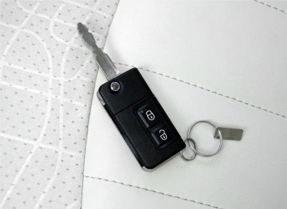福美来 2013款 三厢 1.6L 手动精英版 其他细节类   钥匙