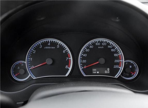 福美来 2013款 三厢 1.6L 手动精英版 中控类   仪表盘