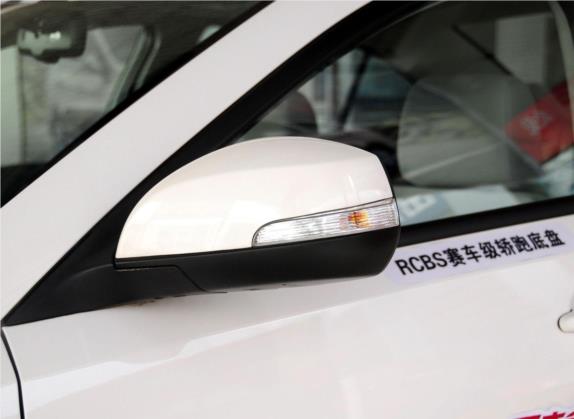 福美来 2014款 三厢 1.6L 手动冠军版 外观细节类   外后视镜