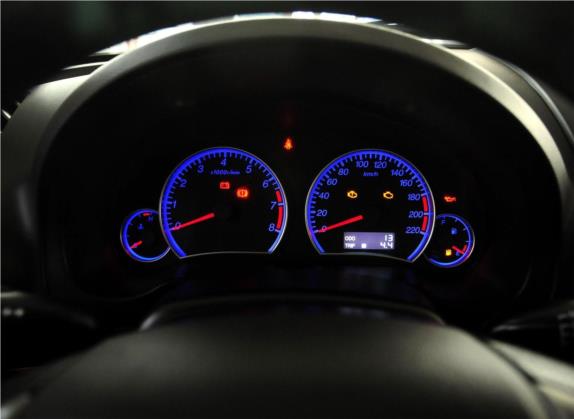 福美来 2014款 三厢 1.6L 手动冠军版 中控类   仪表盘