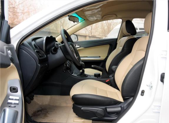 福美来 2014款 M5 1.6L 手动舒适型 车厢座椅   前排空间