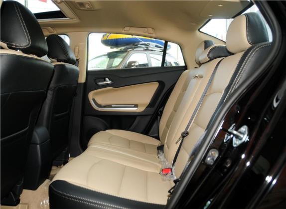 福美来 2014款 M5 1.6L 手动时尚型 车厢座椅   后排空间