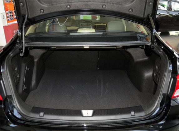 福美来 2014款 M5 1.6L 手动时尚型 车厢座椅   后备厢