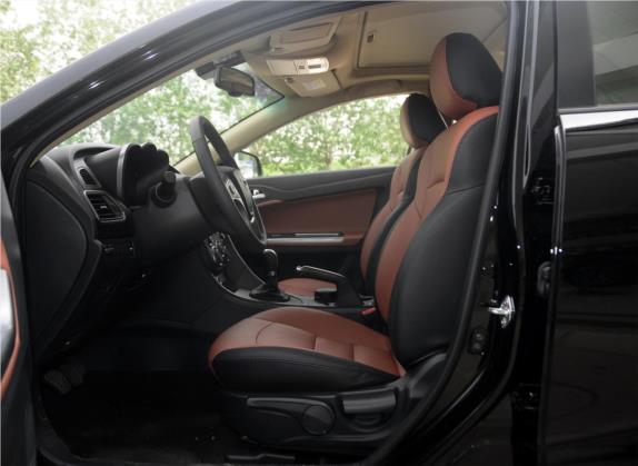 福美来 2014款 M5 1.6L 手动豪华型 车厢座椅   前排空间