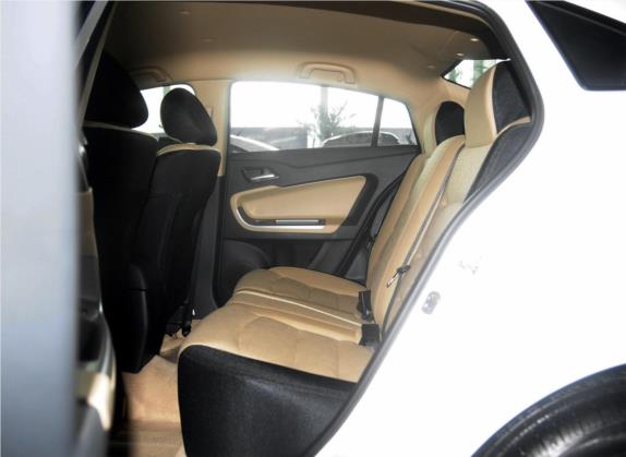 福美来 2014款 M5 1.6L 自动精英型 车厢座椅   后排空间
