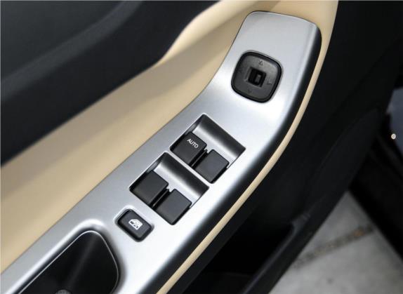 福美来 2014款 M5 1.6L 自动舒适型 车厢座椅   门窗控制