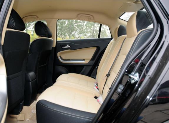 福美来 2014款 M5 1.6L 手动标准型 车厢座椅   后排空间