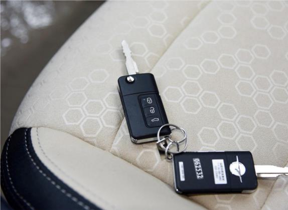 福美来 2015款 1.6L 手动风尚型 其他细节类   钥匙