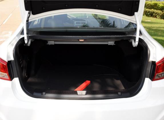 福美来 2015款 1.6L 手动风尚型 车厢座椅   后备厢