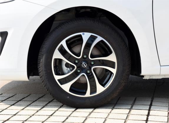 福美来 2015款 1.6L 手动品尚型 其他细节类   前轮
