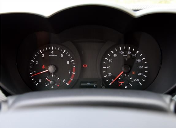 福美来 2015款 1.6L 手动品尚型 中控类   仪表盘