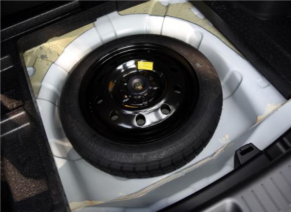 福美来 2015款 1.6L 自动风尚型 其他细节类   备胎
