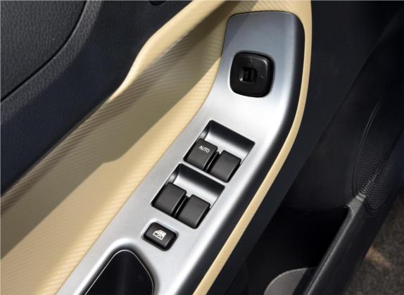 福美来 2015款 1.6L 自动品尚型 车厢座椅   门窗控制