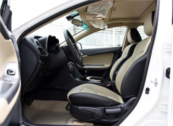 福美来 2015款 1.5T 自动悦尚型 车厢座椅   前排空间