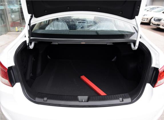 福美来 2015款 1.5T 自动悦尚型 车厢座椅   后备厢