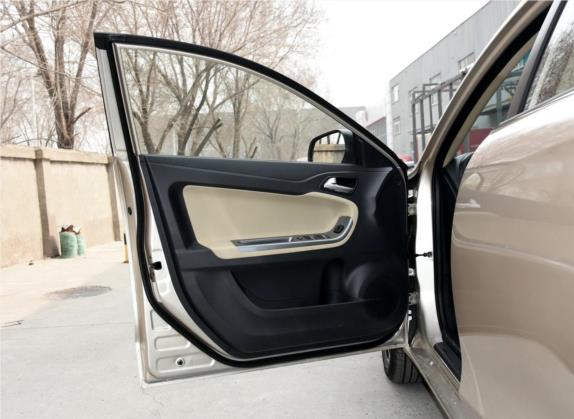 福美来 2016款 1.6L 手动品尚型升级版 车厢座椅   前门板