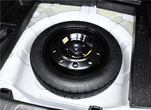福美来 2016款 1.6L 手动悦尚型升级版 其他细节类   备胎