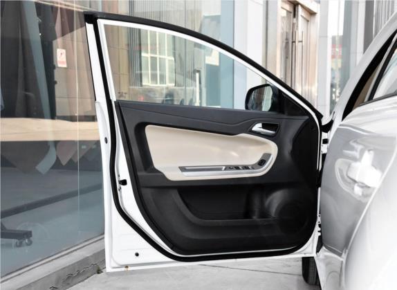 福美来 2016款 1.6L 手动悦尚型升级版 车厢座椅   前门板