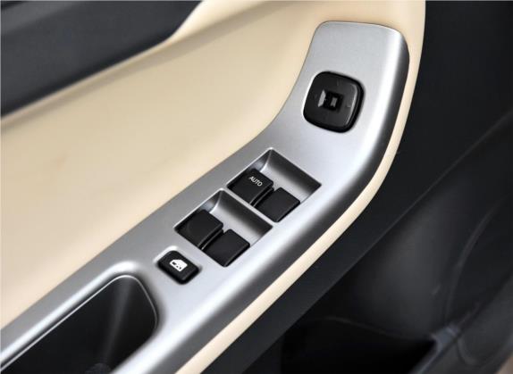 福美来 2016款 1.6L 手动悦尚型升级版 车厢座椅   门窗控制