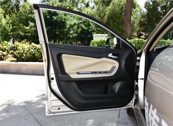 福美来 2017款 1.6L 手动舒适型 车厢座椅   前门板