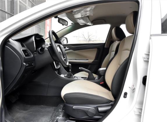 福美来 2017款 1.6L 手动金融版 车厢座椅   前排空间