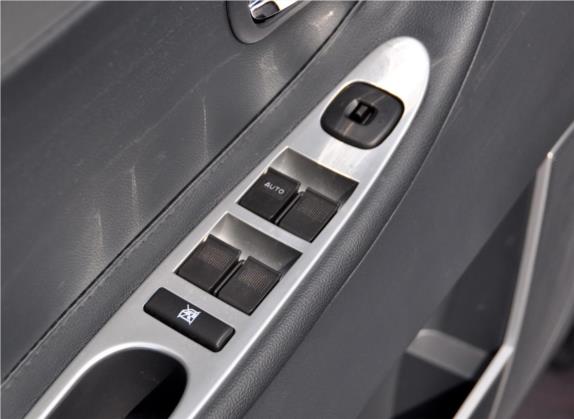 海马3 2010款 1.6L 自动豪华版 车厢座椅   门窗控制