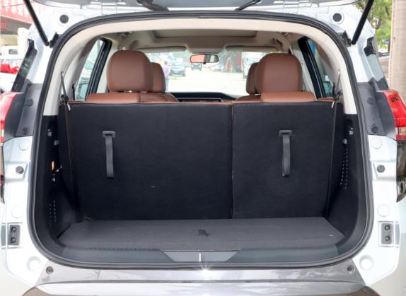 海马7X 2020款 1.5T 自动精英型 车厢座椅   后备厢