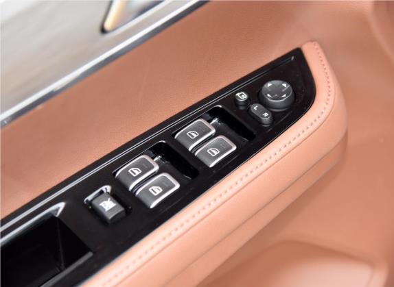 海马7X 2020款 1.6TGDI 自动旗舰型 车厢座椅   门窗控制