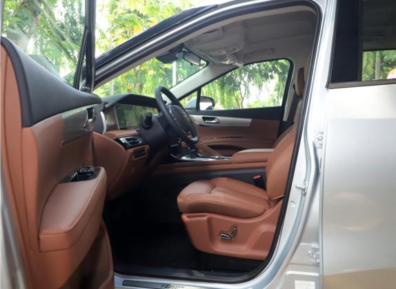 海马7X 2020款 1.6TGDI 自动豪华型 车厢座椅   前排空间