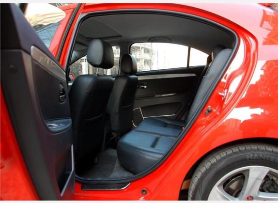 欢动 2009款 1.8L CVT豪华型 车厢座椅   后排空间