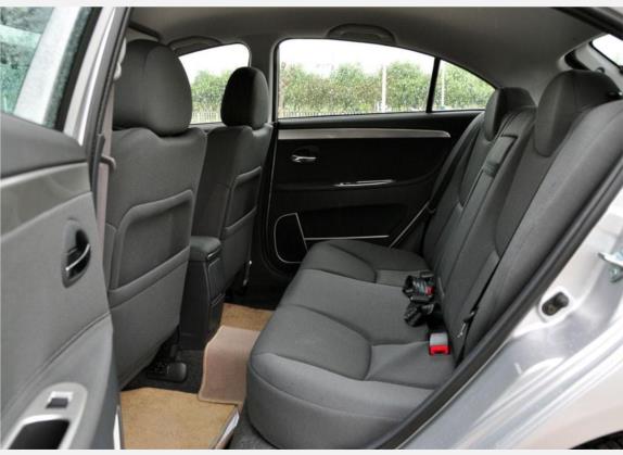 欢动 2009款 1.6L CVT舒适型 车厢座椅   后排空间