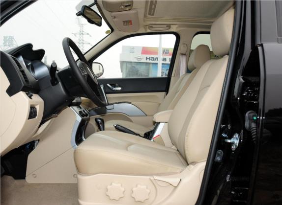 海马骑士 2012款 2.0L 自动典雅风尚型 车厢座椅   前排空间