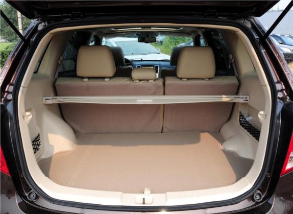 海马骑士 2012款 2.0L 自动智能领航型 车厢座椅   后备厢