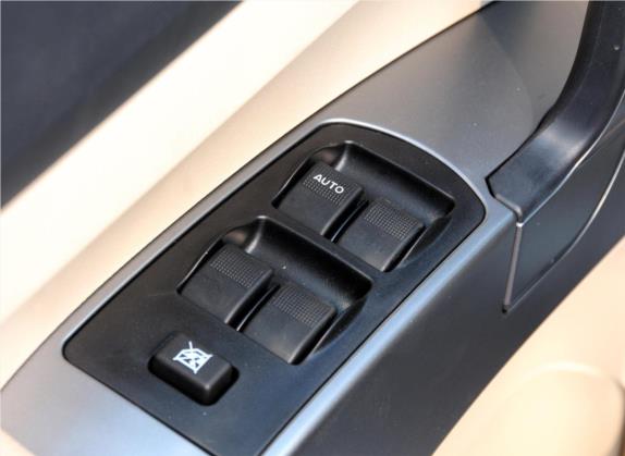 海马骑士 2012款 2.0L 自动智能领航型 车厢座椅   门窗控制