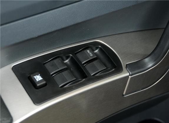 海马骑士 2012款 2.0L 手动都市精英型 车厢座椅   门窗控制