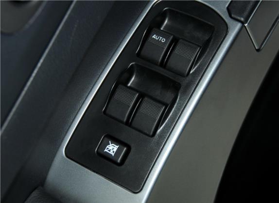 海马骑士 2013款 2.0L 手动都市精英型 车厢座椅   门窗控制