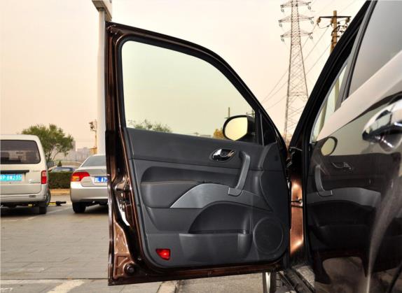 海马骑士 2013款 2.0L 自动智能领航型 车厢座椅   前门板