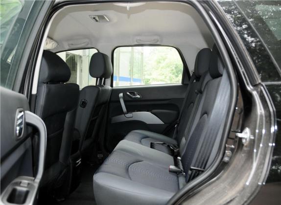 海马骑士 2013款 2.0L 手动经典型 车厢座椅   后排空间
