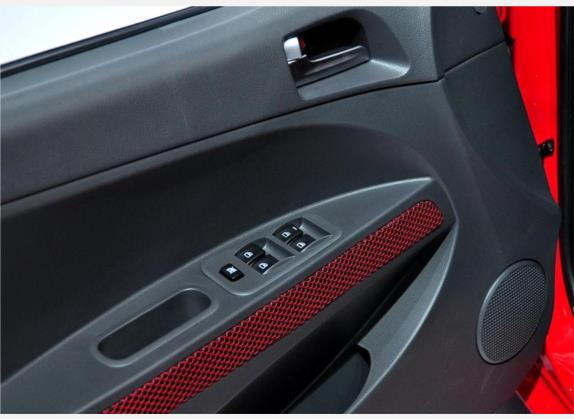 丘比特 2010款 1.5L 手动豪华型 车厢座椅   门窗控制