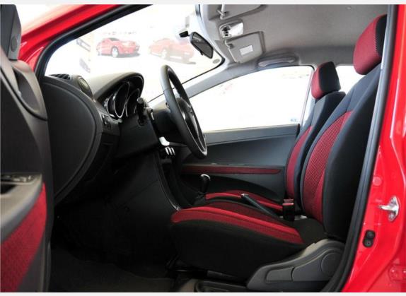 丘比特 2010款 1.5L C-sport 车厢座椅   前排空间