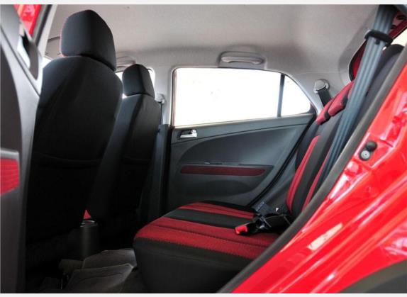 丘比特 2010款 1.5L C-sport 车厢座椅   后排空间