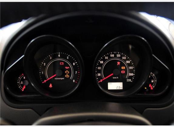 丘比特 2010款 1.5L C-sport 中控类   仪表盘