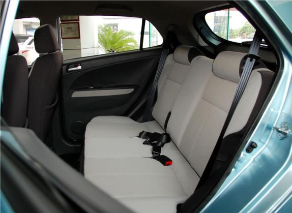 丘比特 2010款 1.5L AMT舒适型 车厢座椅   后排空间