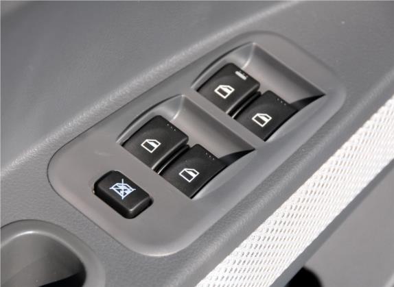 丘比特 2011款 1.5L AMT舒适型 车厢座椅   门窗控制