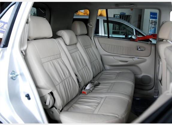 普力马 2007款 1.8L 自动5座豪华SDX5 车厢座椅   后排空间