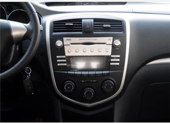 普力马 2010款 1.8L 自动5座舒适 中控类   中控台